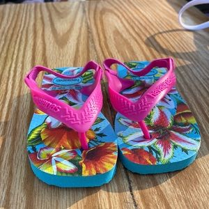 Pink Havaianas flip flops